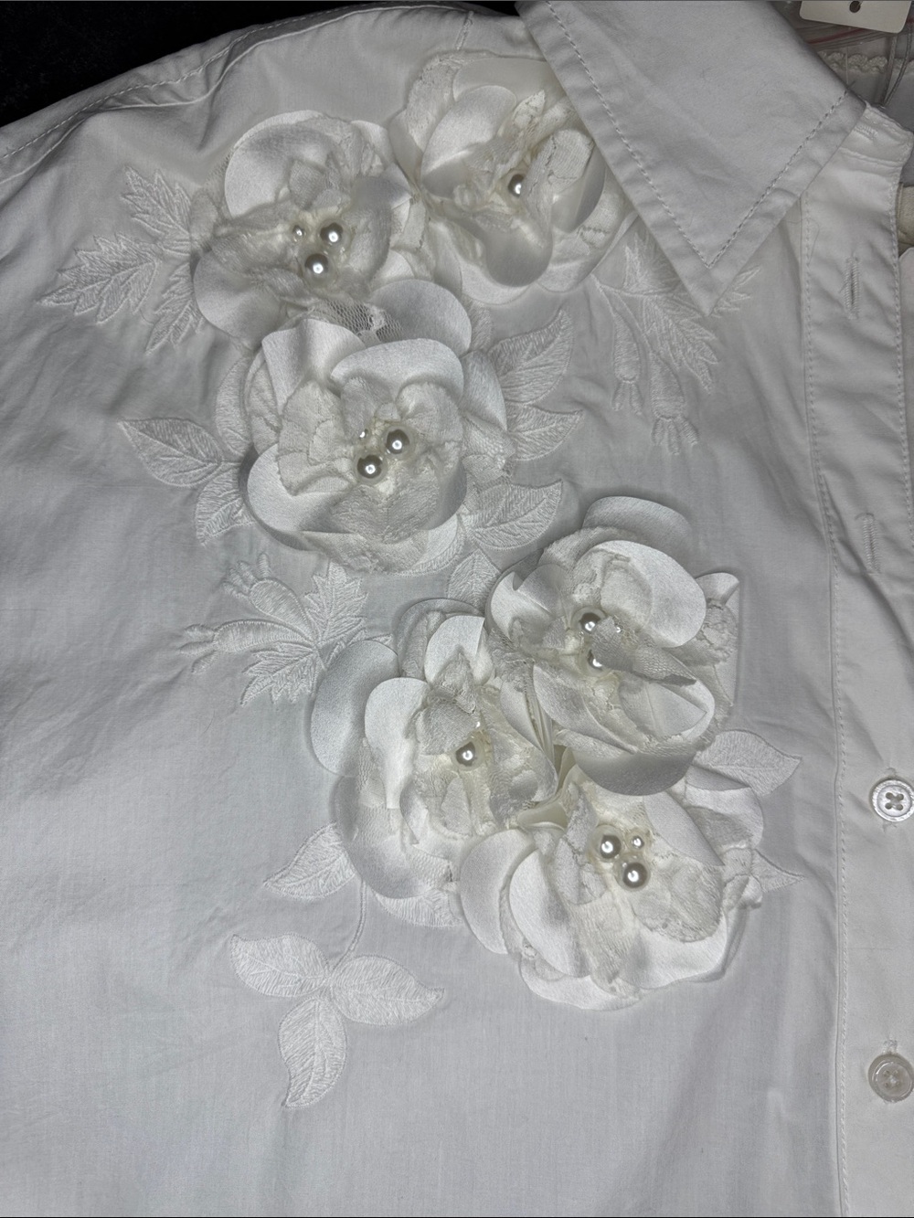 Anthropologie Maeve Bennet Buttondown 3D Floral Appliqué Shirt Fits Larger - Picture 4 of 17